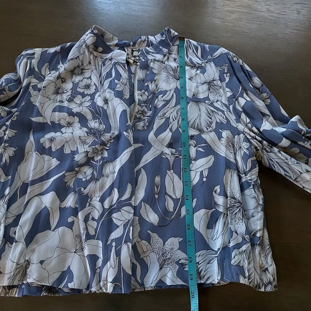 Jaase Jacket Blue White  Floral Full Zip Bomber Jacket Size Large Ruched Sleeve - Picture 9 of 12